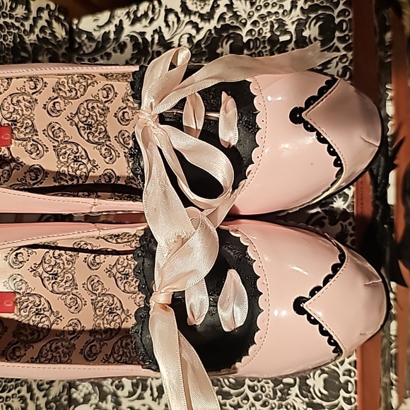 Bordello Teeze 11 - Picture 6 of 7